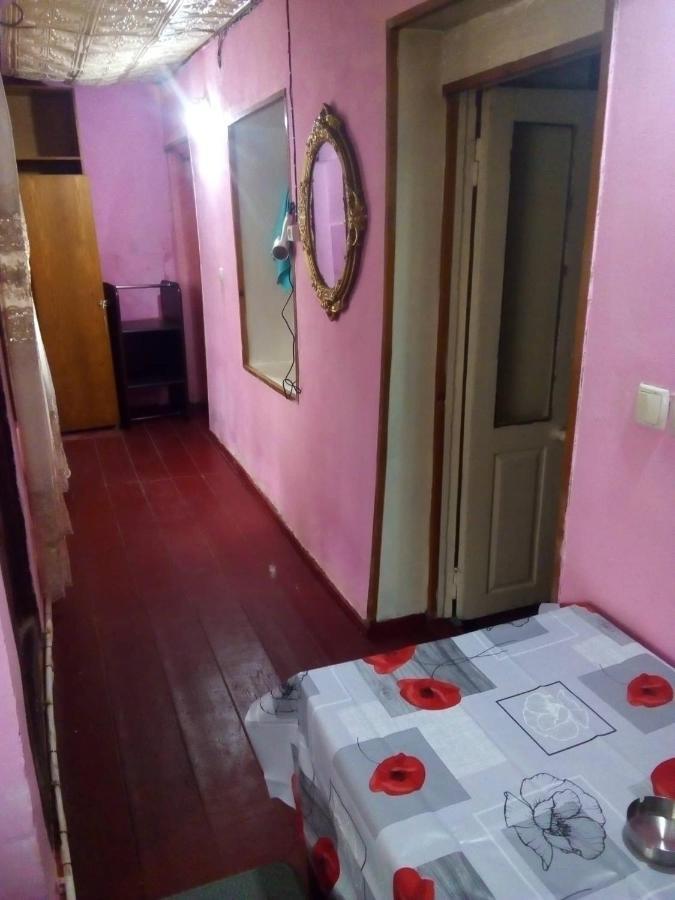 Baazovi 17 Apartment تبليسي المظهر الخارجي الصورة