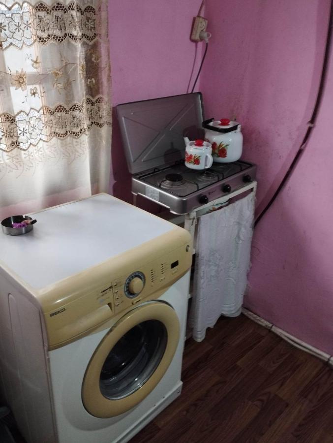 Baazovi 17 Apartment تبليسي المظهر الخارجي الصورة