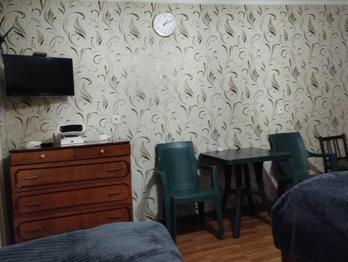 Baazovi 17 Apartment تبليسي المظهر الخارجي الصورة